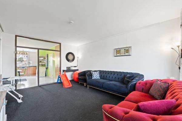 Wohnzimmer - Patrick Pfeiffer Immobilien