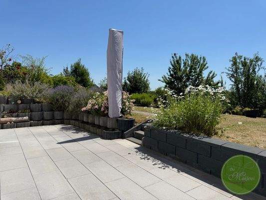 ... Ihre Süd-West-Terrasse.