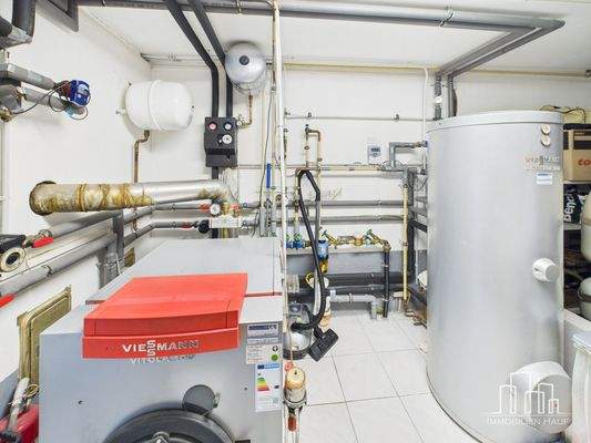 CAM02839G0-PR0320-STILL038