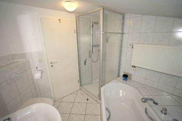 Bad 2 im Obergeschoss