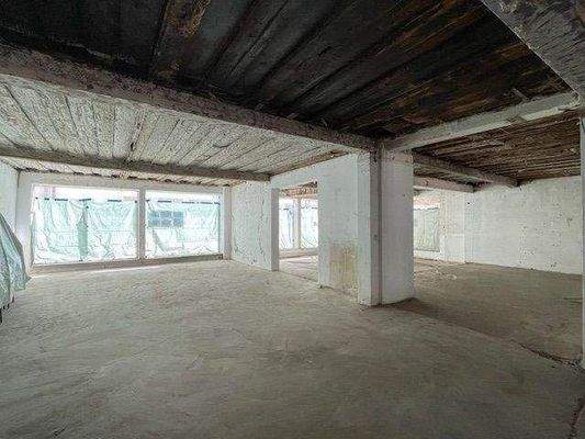 Nach Entkernung - vor Sanierungsbeginn