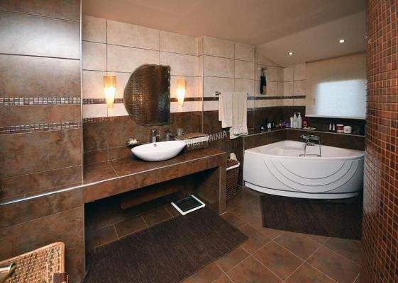 Südostkreta, Vainia: Fantastische zweistöckige freistehende Villa mit Bergblick zu verkaufen