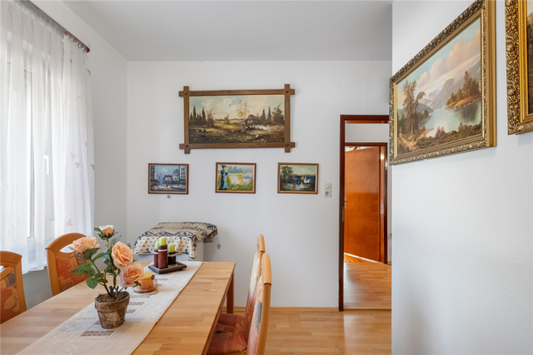  Esszimmer mit angrenzender Abstellkammer