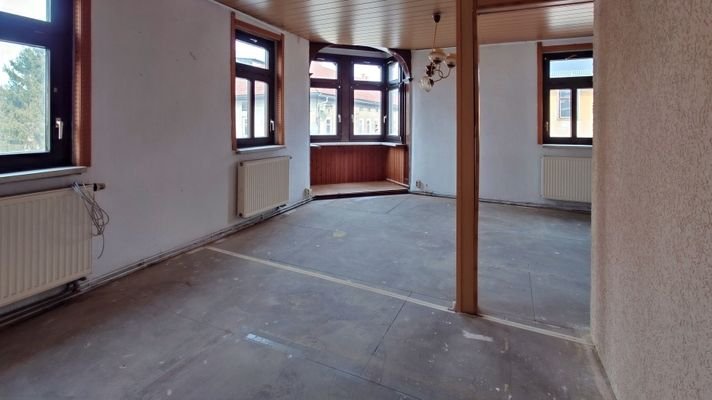 Wohnzimmer mit Erker