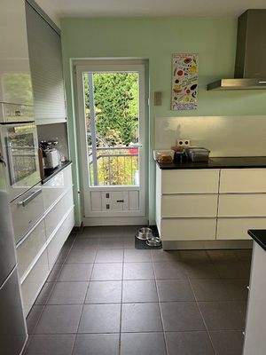 Küche m. Ausgang Garten
