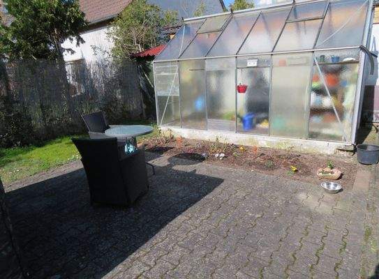4-Gartenanteil mit Gewächshäuschen.JPG