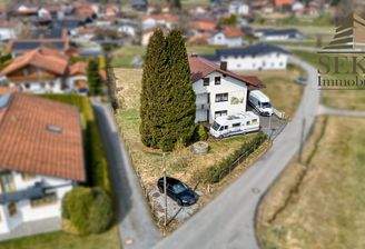 Wohnhaus mit Grundstück