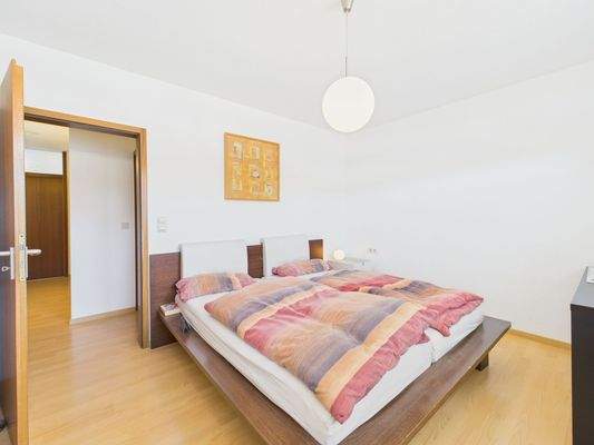 1. OG links: Schlafzimmer