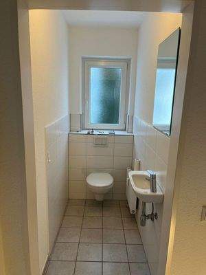 WC, neue Türen folgen noch