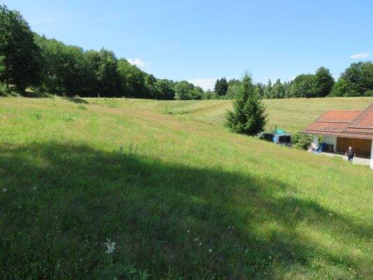 Baugrundstück in ländlicher Umgebung 
