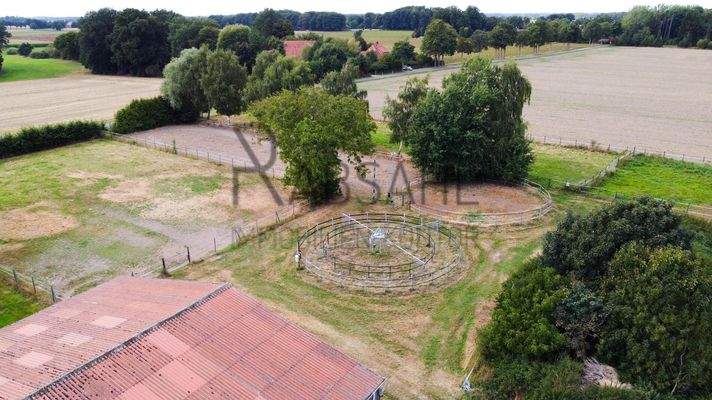 Führanlage, Paddock, Roundpen, Reitplatz