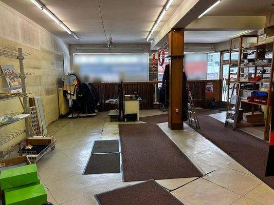 Ladenfläche mit Schaufenster