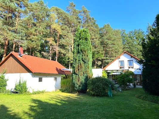 Westseite - Garten - Terrasse