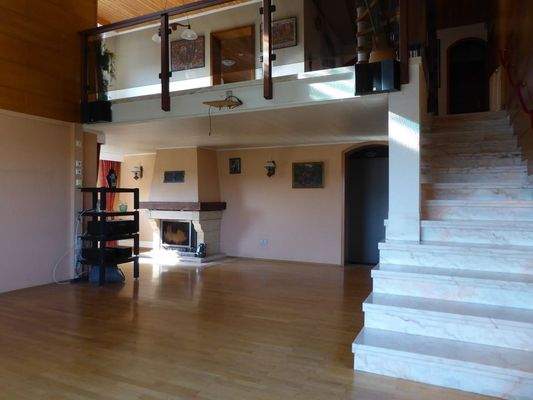 Wohnbereich mit Kamin