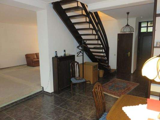 Treppe zum Obergeschoss