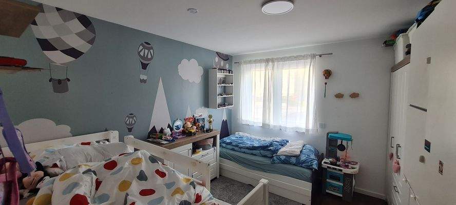 Teilansicht vom Kinderzimmer.jpg