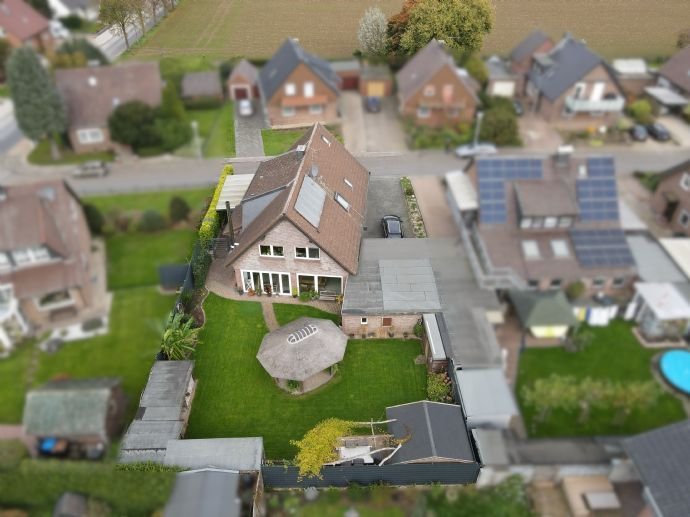 Gepflegtes Mehrgenerationenhaus mit tollem Garten - durchdachtes Energiekonzept