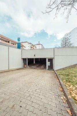 Einfahrt zur Tiefgarage