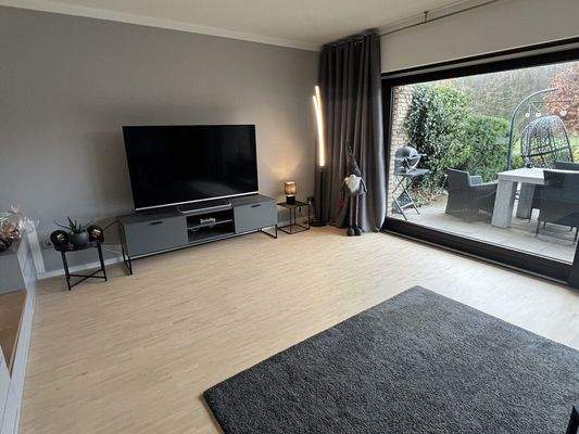 Mit angrenzender Terrasse