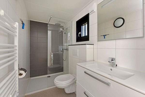 ferienhaus-kaufen-am-Wasser-brielle-004