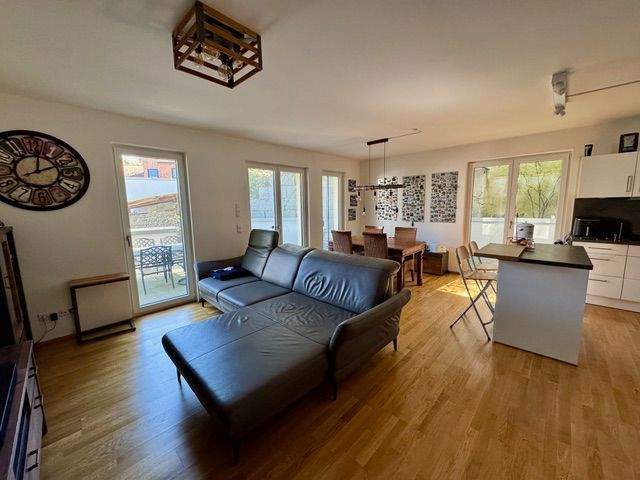 Helle 3- Zimmer Wohnung mit großer Terrasse - Photo 2
