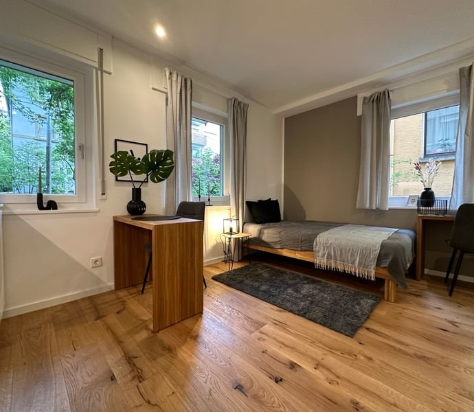 Möblierte und frisch modernisierte Wohnung in Stuttgart-West  EBK, FBH, uvm.