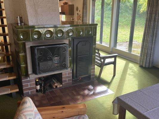 Kachelofen und Heizung Hauptwohnung