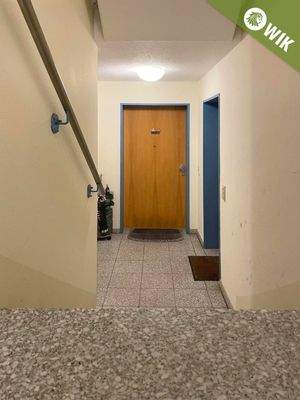 Die Wohnungseingänge...