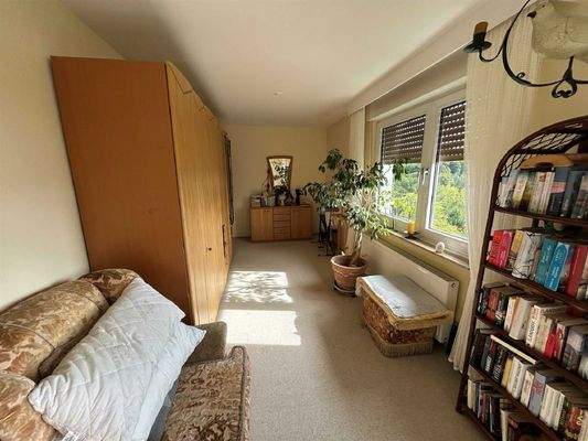 Schlafzimmer/Kinderzimmer DG