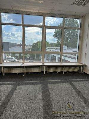 PHOTO-2025-05-30-12-51-13 15