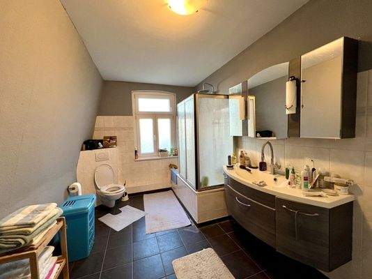 Badezimmer im Obergeschoss