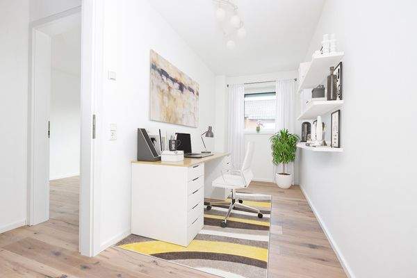 Büro/Gast im OG