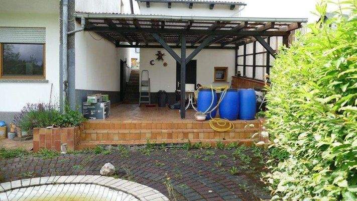 überdachte Terrasse