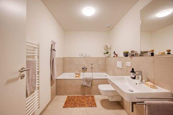 Beispielbild - Markenbäder mit Wanne 