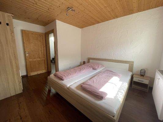 Kinder-/Gästezimmer