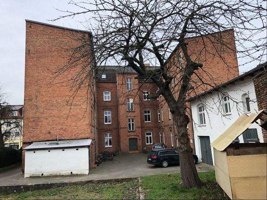 Rückseite / Seitenflügel