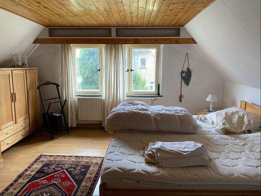 Zimmer 1 im Dachgeschoß