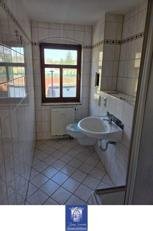 Wohlfühlwohnung mit großem Balkon und Tageslichtbad mit Dusche! - Photo 3
