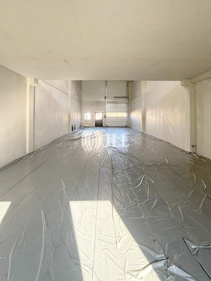 Neubau-kleine Hallen - JLL