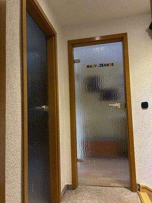 Teilweise Glastüren