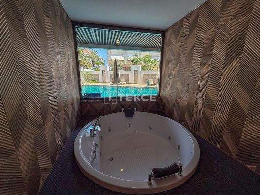 Sea View Apartments in a Secure Complex in Alanya City Center