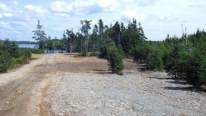 Zufahrt in das Grundstück