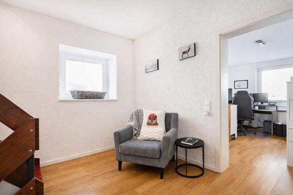 Flur und Büroraum - Wohneinheit II