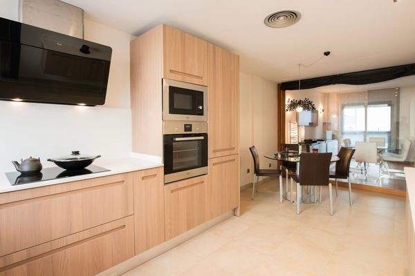 Offen gestaltete Küche