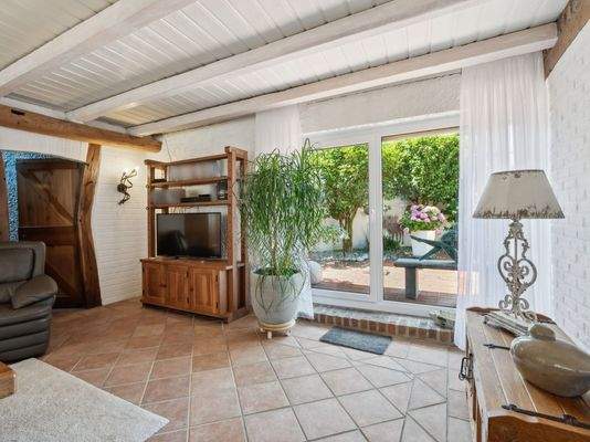 Wohnen - Blick auf Terrasse