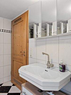 Badezimmer - Werz Immobilien