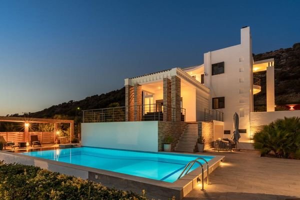 Kreta Sisi - hochwertige Villa in Strandnähe mit Swimmingpool und Meerblick