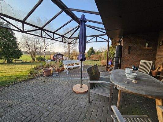 überdachte Terrasse