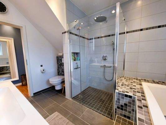 Tageslichtbad OG.jpg