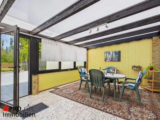 überdachte Terrasse